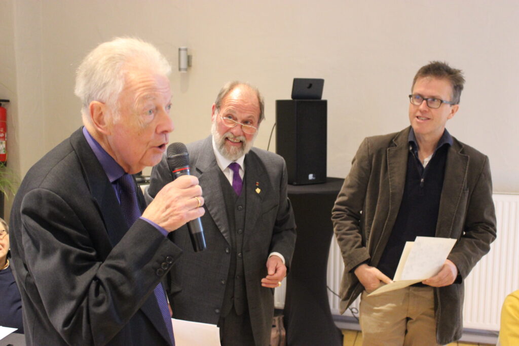 Ehrenteamsprecher Klaus Sommerhoff bei seiner Dankesrede. Foto: Franz Buitmann